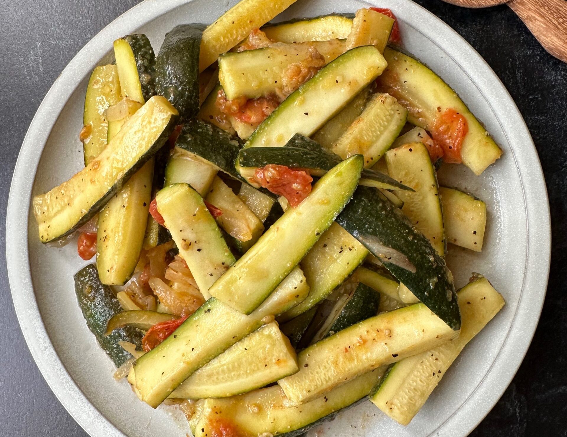 Zucchini with Tomatoes and Shallots